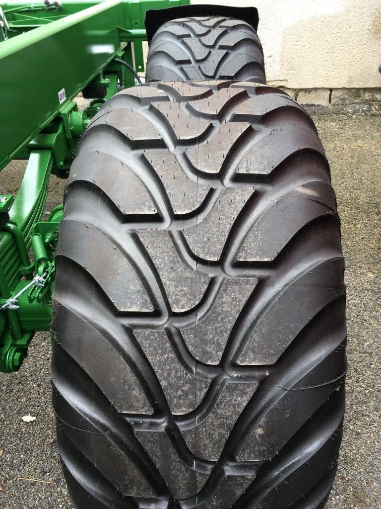 Tyres Mitas AR02 560 60 R22 5 Medium